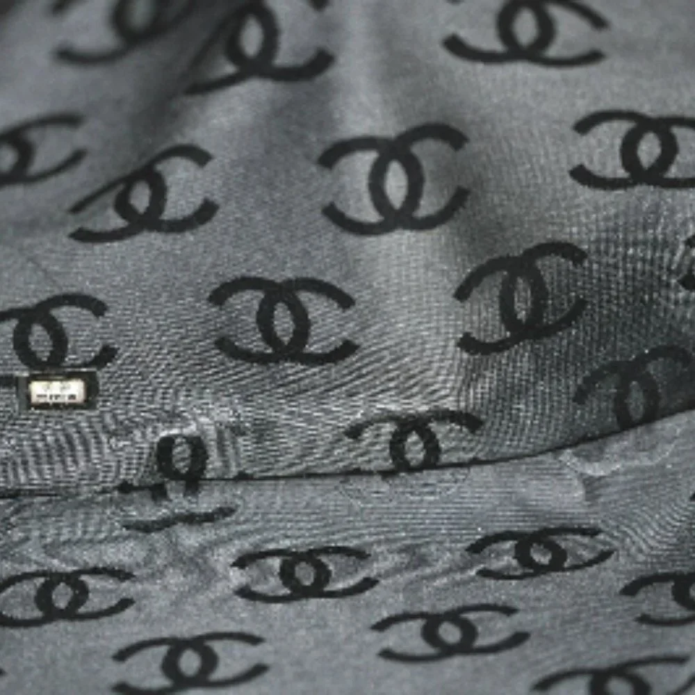 EUC Chanel Vintage Rue Cambon 31 Shoulder Bag Tote Satchel Black Ivory Travel - Picture 5 of 14